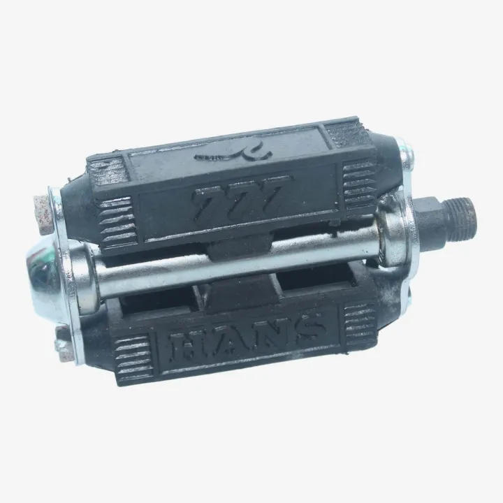 Cycle%20Pendals%20On%20Hans%20-%20Image%204