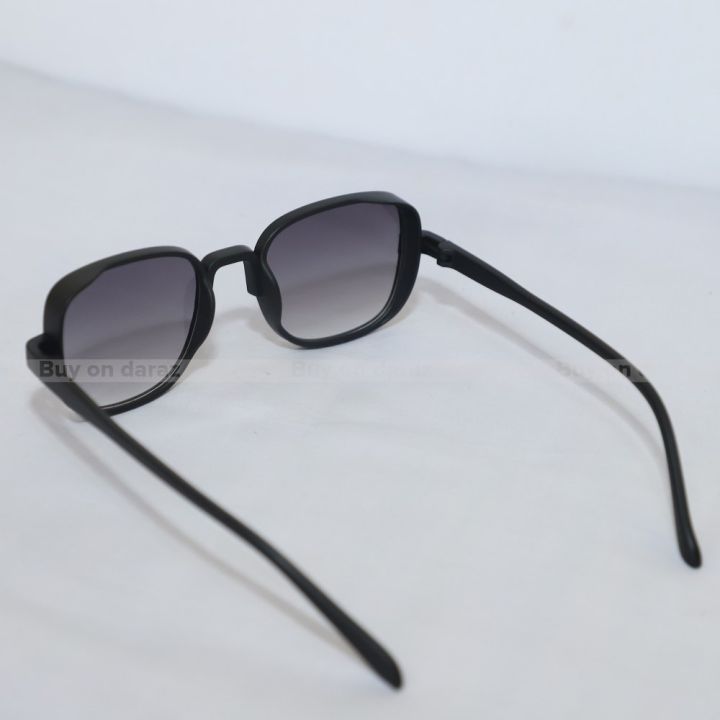 Black%20Frame%20And%20Blue%20Lens%20Sunglasses(Unisex)%20-%20Image%203