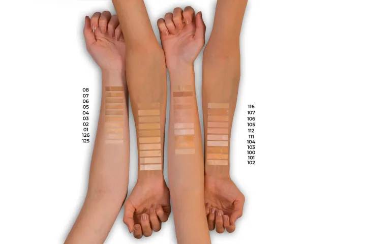 NOTE%20Luminous%20Moisturizing%20Foundation%2030ml%20%7C%20Multiple%20Shades%20Available%20%7C%20Ideal%20for%20Dry%20Dull%20Skin%20-%20Image%203