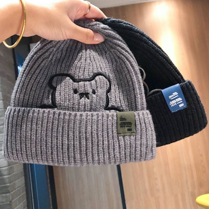 Fashion%20Winter%20Warm%20Knitted%20Cap%20Soft%20Thick%20Slouchy%20Bonnet%20Bear%20Embroidery%20Solid%20Color%20Leisure%20Cap%20for%20Men%20Women%20-%20Image%203