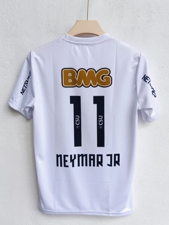 Neymar%20Jr%20Santos%20Retro%20Kit%20-%20Image%202