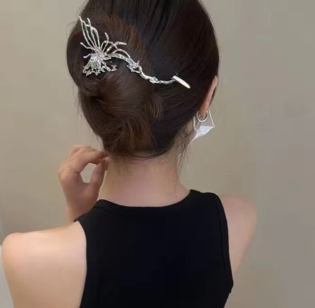 Masala%20Beads%20New%20Y2K%20Butterfly%20Design%20Hair%20Clip%20Large%20Size%20Metal%20Hair%20Accessories%20For%20Women%20Fashion%20Creative%20Claw%20Clips%20-%20Image%203
