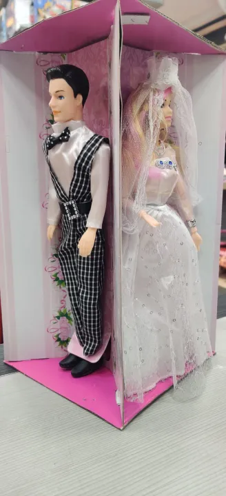4%20in%201%20Doll%20Wedding%20Set%20with%20Two%20Bride%20and%20Two%20Groom%20Toy%20-%20Image%202