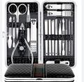 19Pcs/Set Manicure Set Nails Tool Kit Accessories For Nails Pedicure Kit Manicure Set With Luxurious Travel Case. 