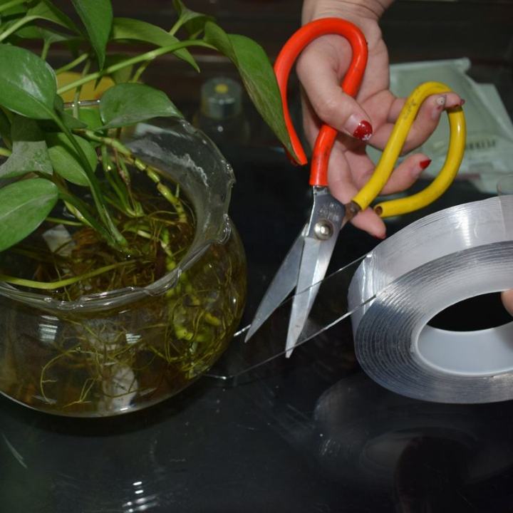 3M%20Nano%20Double%20Sided%20Adhesive%20Tape%20%7C%20Reusable%20Washable%20PU%20Gel%20Grip%20Tape,%20Strong%20Sticky%20Removable%20Mounting%20Tape%20for%20Home%20&%20Office%20-%20Image%203