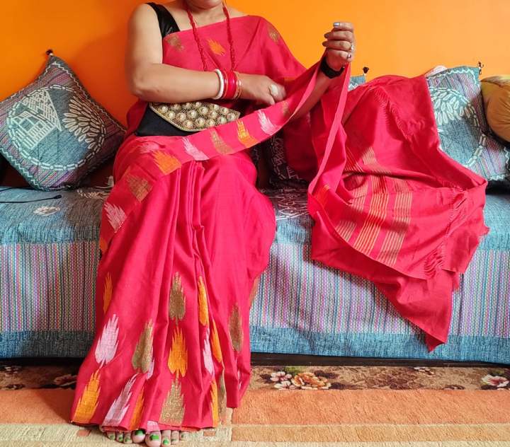 Red%20Dhaka%20Printed%20Saree%20With%20Unstiched%20Blouse%20For%20Women%20-%20Image%204