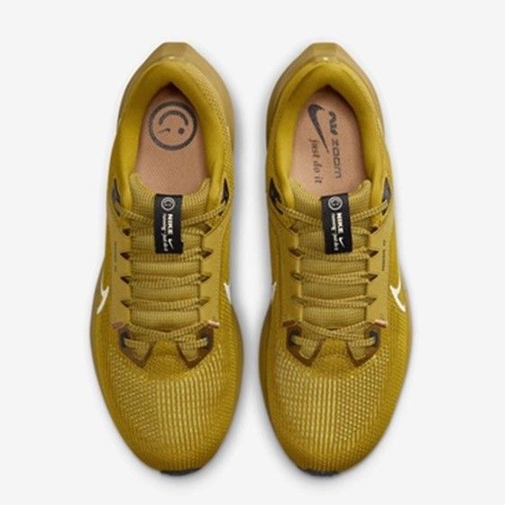Pegasus%2040%20Shoes%20For%20Men%20DV3853-700%20-%20Image%203