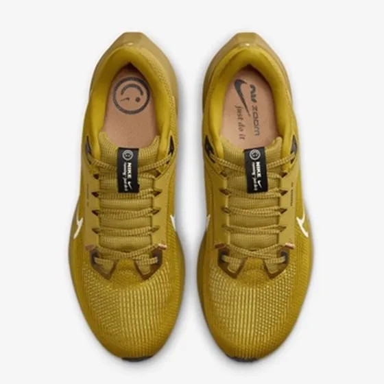 Pegasus%2040%20Shoes%20For%20Men%20DV3853-700%20-%20Image%203