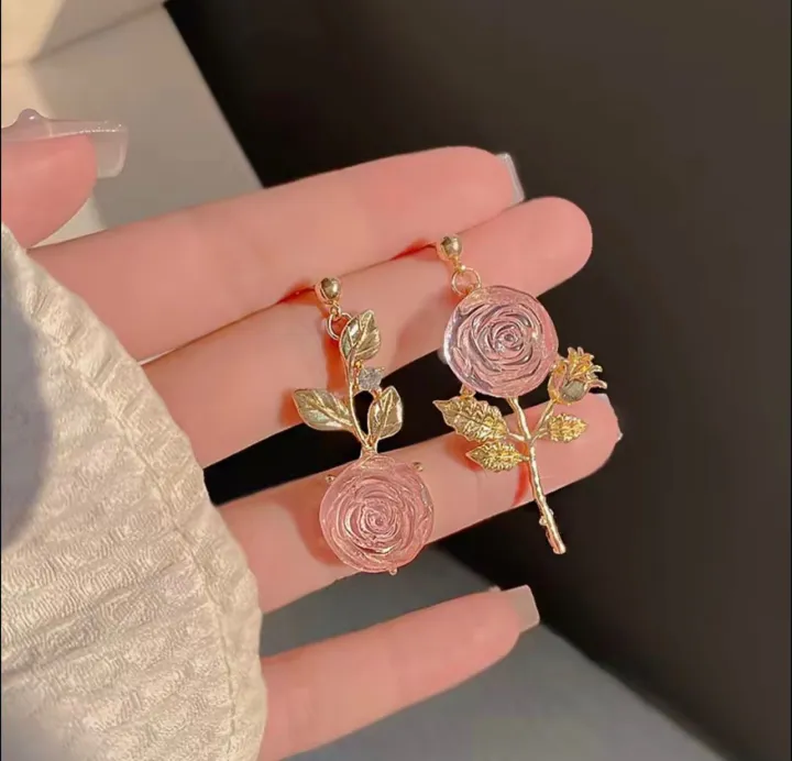 Pink%20Crystal%20Rose%20Asymmetric%20Drop%20Earrings%20-%20Image%203