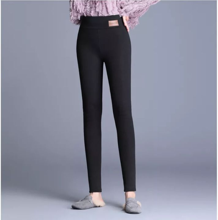 Women%20Inner%20Fur%20Slimfit%20Leggings%20For%20Winter%20-%20Image%203