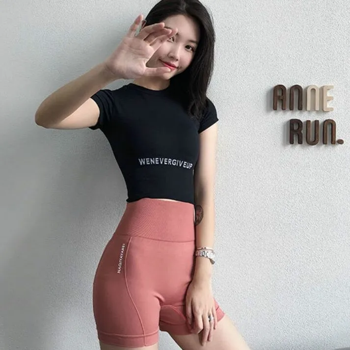 Naqiyayabei%20Fitness%20Training%20Yoga%20Short%20High%20Waist%20Workout%20Shorts%20Vital%20Seamless%20Women%20Scrunch%20Butt%20Running%20Sport%20Gym%20Leggings%20-%20Image%207