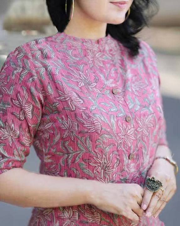 Fabdale%20Floral%20Printed%20Kurti%20Palazzo%20Set%20%7C%20Festive,%20Casual%20&%20Party%20Wear%20(DVST-024)%20-%20Image%204