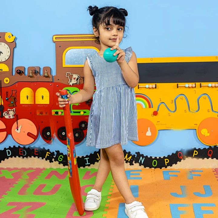 Bat%20with%20Ball%20Set%20For%20Kids%20-%20Image%204