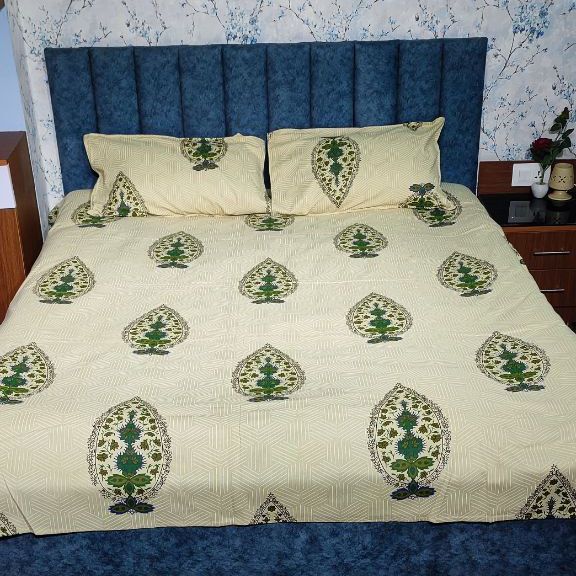 Premium%20Ultra%20Soft%20100%25%20Cotton%20Extra%20Large%20King%20Size%20Bed%20Sheet%20Set%20with%20Rajasthani%20Design%20and%202%20Matching%20Pillow%20Covers%20-%20Image%202