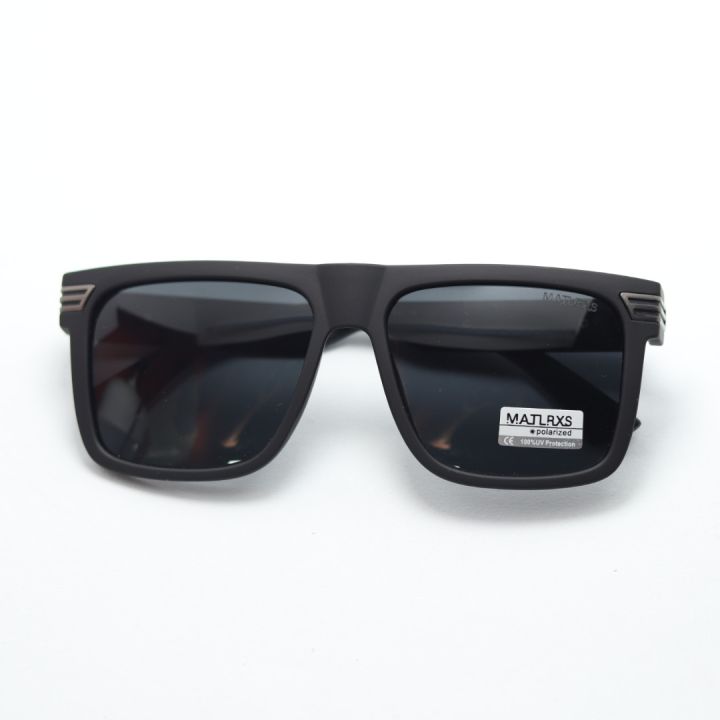 Matte%20Black%20Square%20Frame%20Casual%20Sunglasses%20For%20Men%20%7C%20Polycarbonate%20Polarized%20Sunglasses%20For%20Men%20-%20Image%203