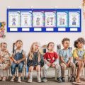 Lightweight Sturdy Horizontal Storage Pocket Chart Wall Mounted with 6 Clear Pockets Homework Storage Pocket Chart Durable 4 Hook Hole Hanging Wall File Organize Homeschool Use. 