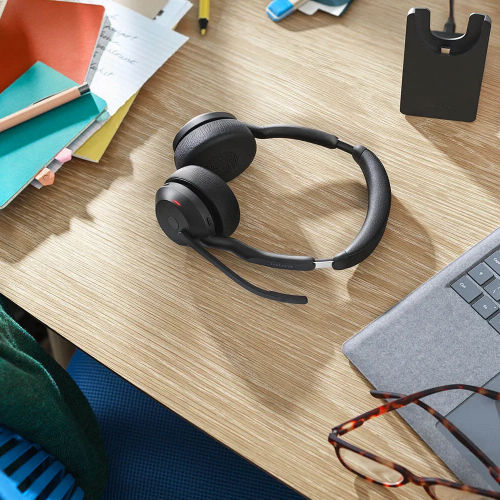 Jabra%20Evolve2%2055%20Stereo%20Wireless%20Headset%20with%20Link%20380A%20-%20Features%20Air%20Comfort%20Technology,%20Noise-Cancelling%20Mics%20&%20Active%20Noise%20Cancellation%20-%20MS%20Teams%20Certified%20-%20Black%20-%20Image%205