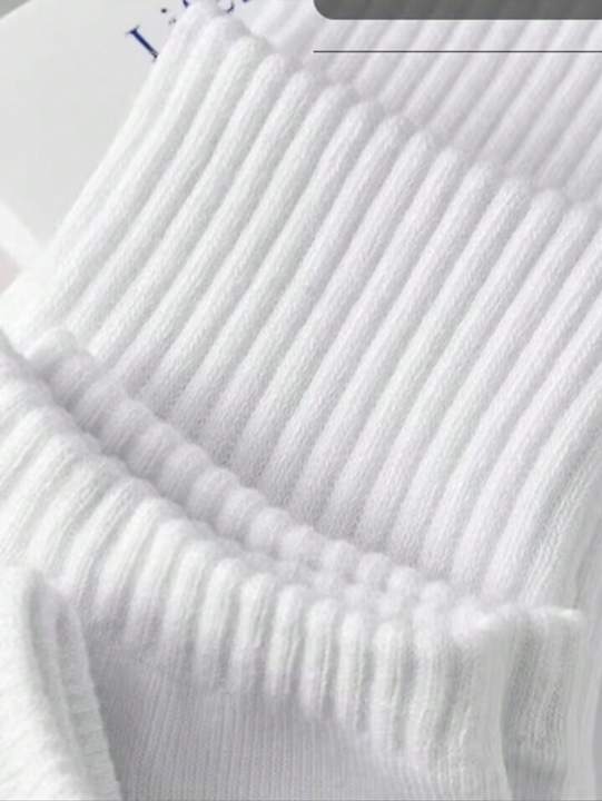 Portable%20White%20Men's%205%20Pairs%20Summer%20Mid%20Length%20Deodorant%20Sports%20Socks%20-%20Image%205