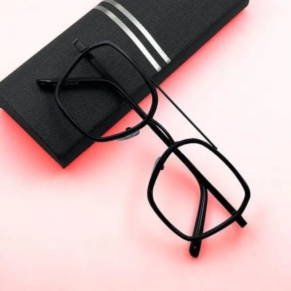 Blue%20Ray%20Cut%20Glass%20Using%20Mobile%20TV%20And%20Laptop%20Black%20Metal%20Frame%20Glass%20For%20Men%20-%20Image%202