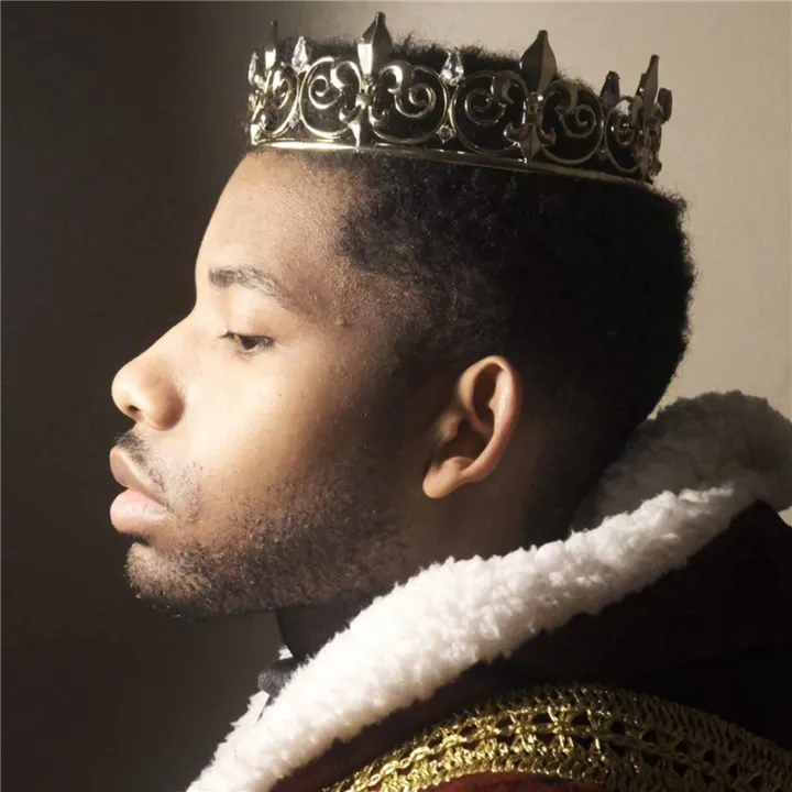 2X%20Royal%20Crown%20for%20Men%20-%20Metal%20Prince%20Crowns%20and%20Tiaras,%20Full%20Round%20Birthday%20Party%20Hats,Medieval%20Accessories%20(Gold)%20-%20Image%203