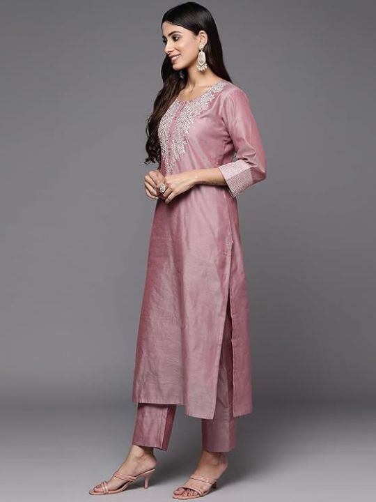 Women's%20Cotton%20Blend%20Kurta%20Set%20with%20Pant%20and%20Dupatta%20-%20Image%206