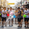 6 Pcs Festival Supplies Water-Splashing Festival Toy Water-Splashing Festival Buckets Large Capacity with Handle Sand Pails Portable Design 6Pcs Set Plastic Buckets Outdoor Summer. 