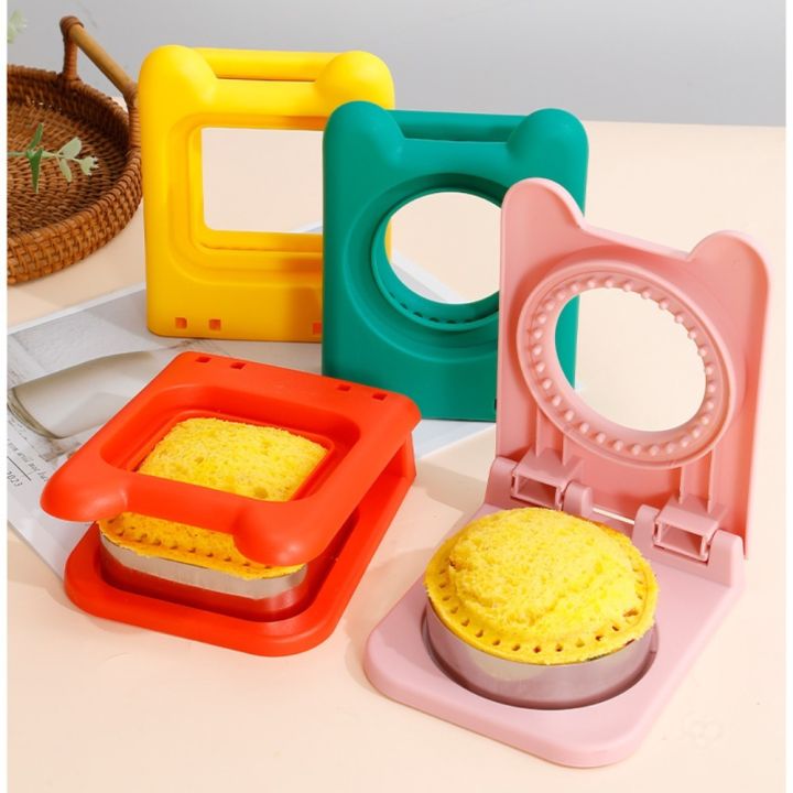 Creative%20Stainless%20Steel%20DIY%20Sandwich%20Cutters%20Mould%20Kids%20Breakfast%20Sealer%20Flip%20Toast%20Bread%20Mold%20Baking%20Accessories%20Sandwich%20Cutting%20Tool%20-%20Image%203