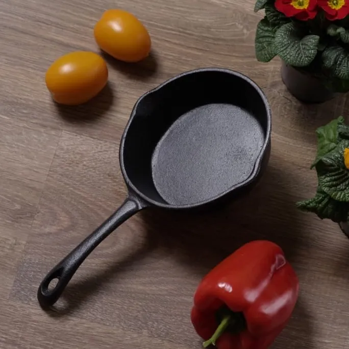 Cast%20Iron%20Skillet%20Pre-Seasoned%20Frying%20Pan%20Round%20Non%20Stick%20Griddle%20w/%20Long%20Handle%20-%20Image%202