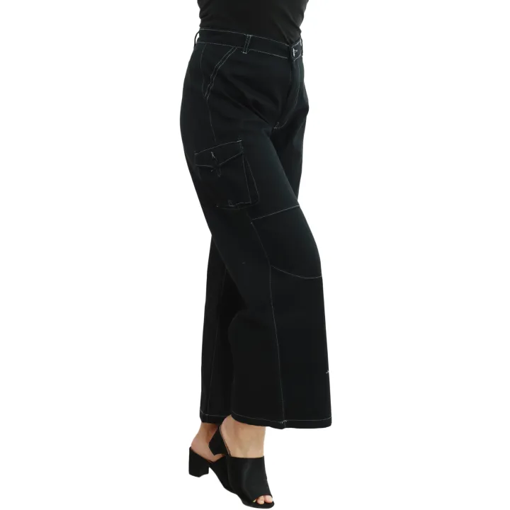 Black%20Cotton%20Side%20Pocket%20Design%20Cargo%20Pant%20For%20Women%20-%20Image%204
