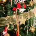 ARELENE 96Pcs Christmas Plastic Fake Candy Canes Twisted Toy Crutch for Christmas Tree Hanging Decorations. 