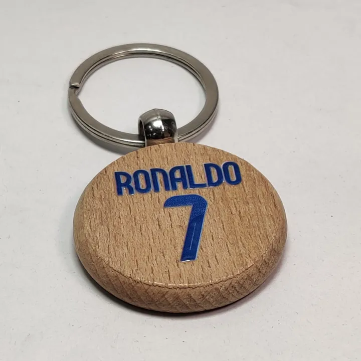 Ronaldo%207%20Printed%20Al%20Nassr%20Wooden%20Keyring%20-%20Image%202