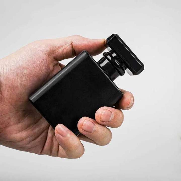 One%20glass%20refillable%20perfume%20bottle,%2030ml/50ml%20fine%20mist%20atomizer,%20portable%20cosmetic%20sample%20container,%20travel%20accessories%20-%20Image%202