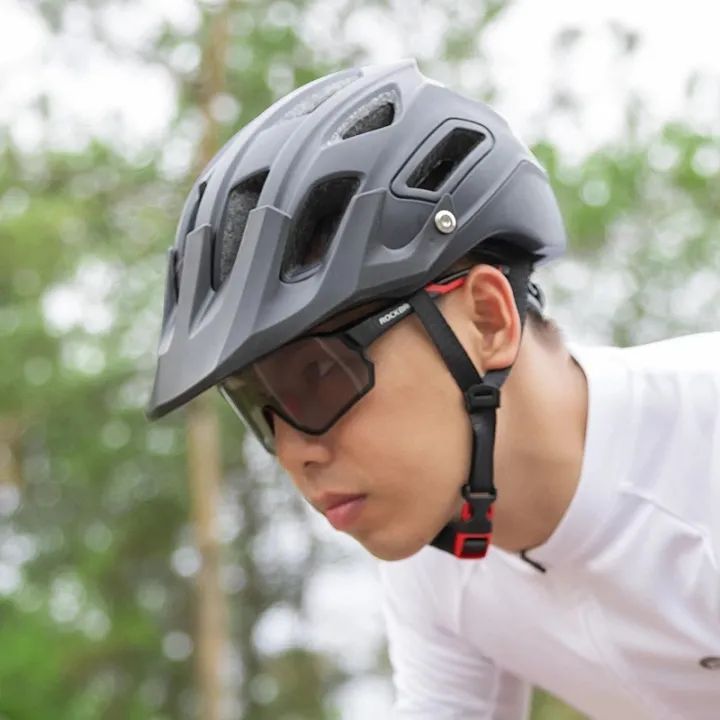 ROCKBROS%20Photochromic%20Bicycle%20Glasses%20Shades%20Goggle%20Large%20Frame%20Men%20Sports%20Bike%20Eyewear%20Sungless%20Adjustable%20Cycling%20Glasses%20-%20Image%205