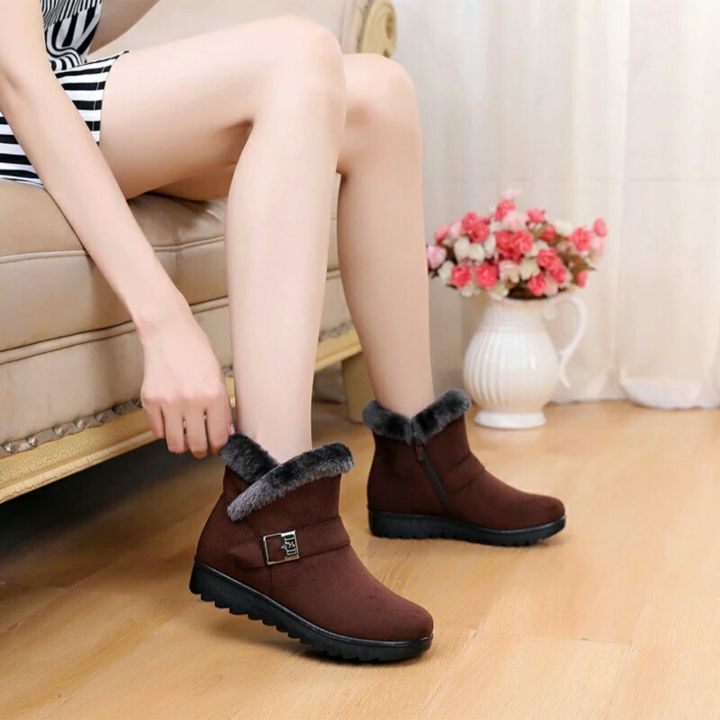 Women%20Winter%20Warm%20Snow%20Boots%20Fashionable%20Tassel%20Flat%20Platform%20Cotton%20Boots%20(Shoes-1)%20-%20Image%202