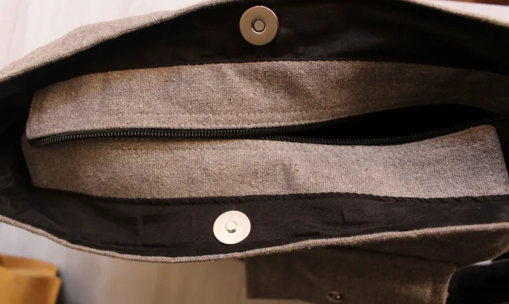 Carry%20Canvas%20SidePal%20For%20Men%20&%20Women%20%7C%20Crossbody%20Bag%20%7C%20Unisex%20bag%20%7C%20Travel%20Bag%20%7C%20Side%20bag%20%7C%20Trooper%20bag%20-%20Image%205