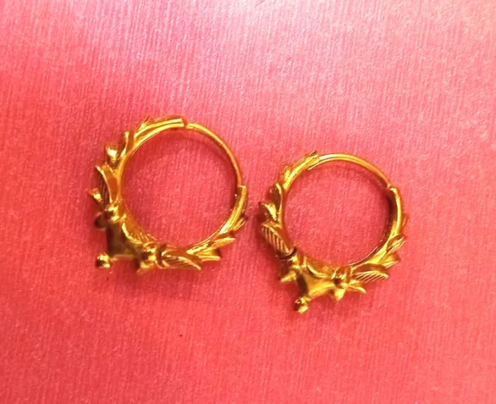Golden%20Earrings%20-%20Original%20Gold%20Plated%20Ear-Rings;%20Madwari%20Small%20-%20Image%204