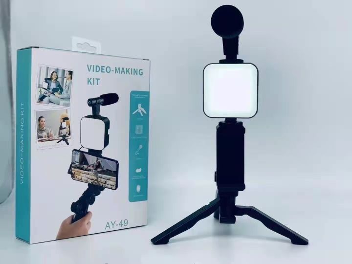 Video%20Vlogger%20Kits%20Microphone%20LED%20Fill%20Light%20Mini%20Tripod%20For%20Phone%20Vlog%20Video%20Recording%20Condenser%20AY-49%20with%20remote%20-%20Image%204