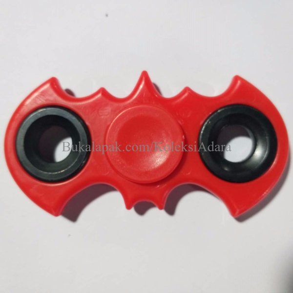 Fidget%20Spinner%20-%20Batman%20Themed%20-%20Metal%20-%20Blue%20Coloured%20with%20RGB%20Light%20Circles%20-%20Image%203