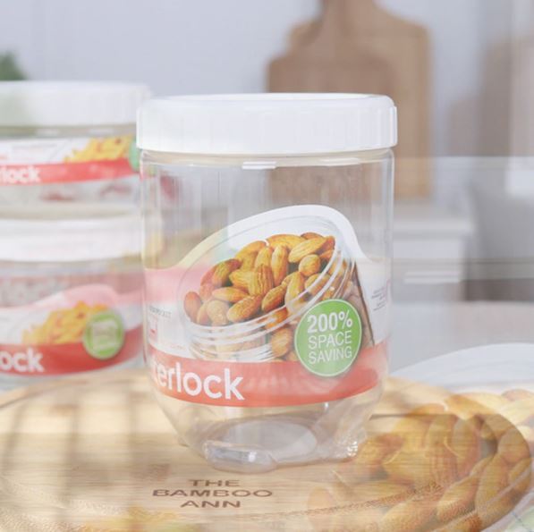 LocknLock%20Round%20Interlock%20Container%20700ml%20Interlocking%20Feature%20-%20Image%202