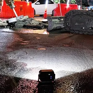 Rechargeable%20LED%20Work%20Light,%20Portable%2010W%20COB%20Flood%20Work%20Light%201000%20Lumens%20-%20Image%206
