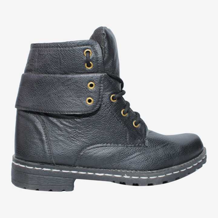 Black Color Low Quality Leather Boots For Men