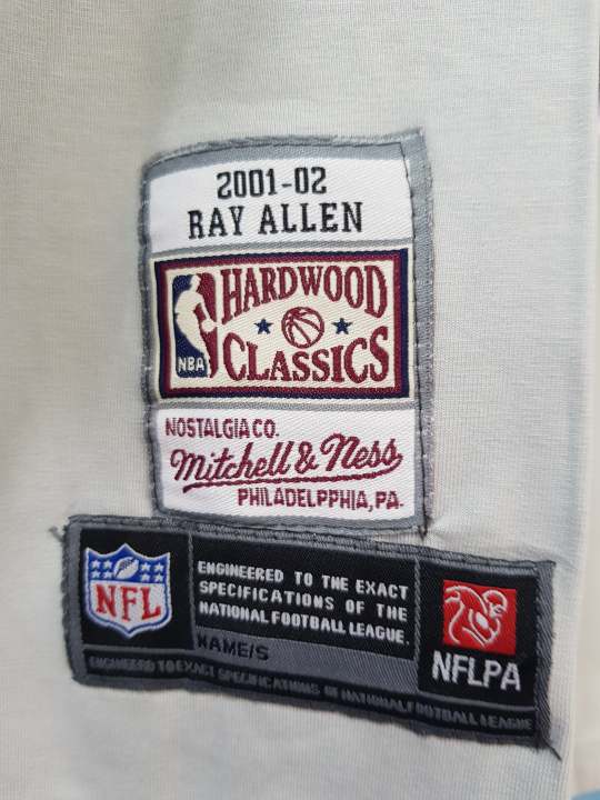 Round%20Bulls%2023%20Drop%20Shoulder,%20Half%20Sleeves,%20Printed%20T-Shirt%20For%20Men%20-%20Image%2010