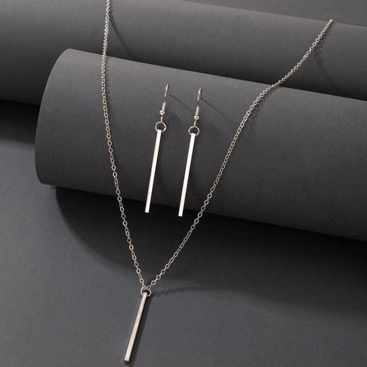 Docona%20Simplicity%20and%20Elegance%20Jewelry%20Set%20for%20Women%20%E2%80%93%20Adjustable%20Necklace%20Pendant%20with%20Drop%20Earrings,%20Perfect%20for%20Weddings%20and%20Everyday%20Glam%20-%20Image%202