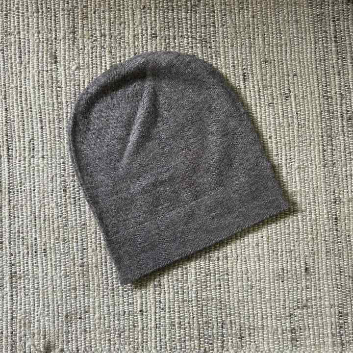 Essential%20wool%20beanie/%20100%25%20wool%20beanie-%20hat/%20Handmade%20in%20NEPAL/%20wool%20hat%20-%20Image%204