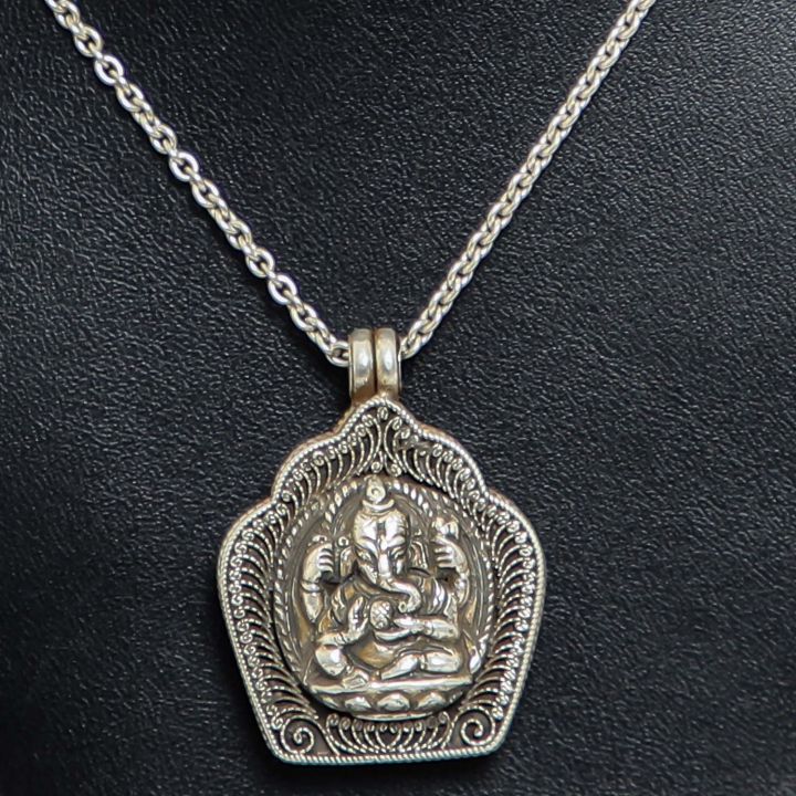 Pure Silver Ratan Necklace