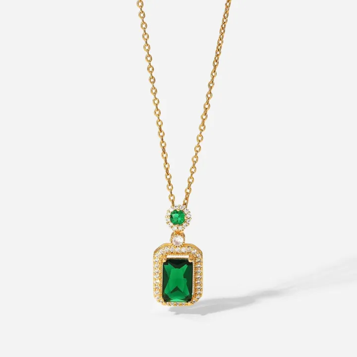 Spunky%20Add-ons%20Square%20Solid%20Green%20Color%20Pendant%20%20Stainless%20Steel%20Necklace%20For%20Women%20-%20Image%204