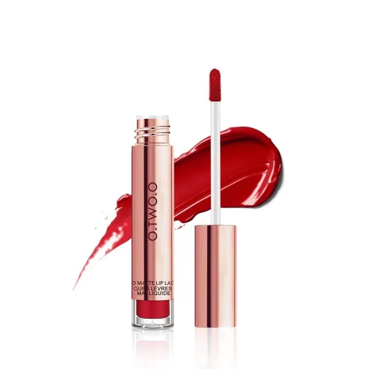 Otwoo%20Velvet%20Red%20Matte%20Liquid%20Lipstick%204ml%20-%20VML-12%20-%20Image%206
