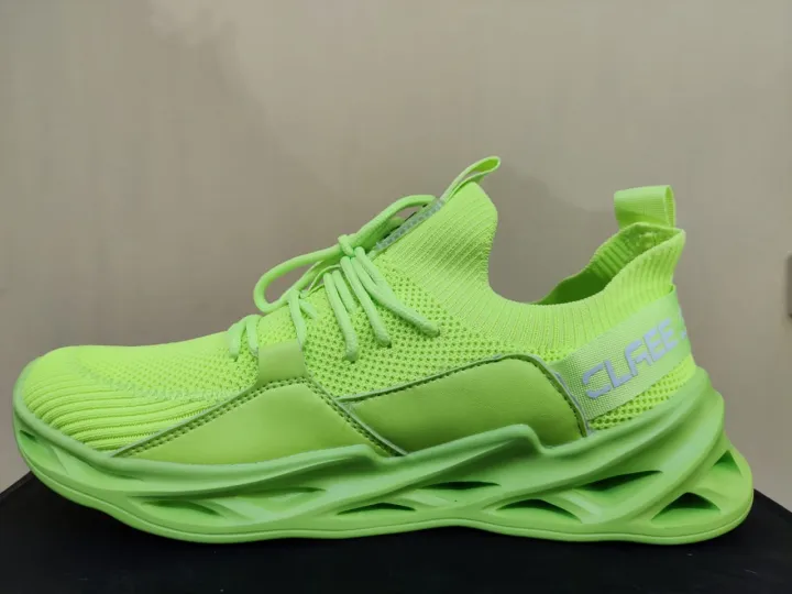 Mesh%20Neon%20Lightweight%20Sports%20Shoes%20For%20Men%20-%20Image%204