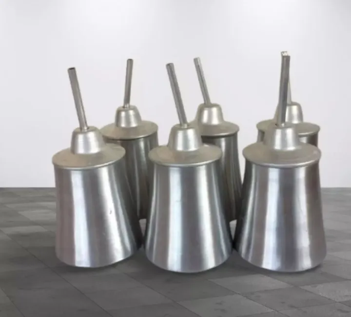 Tongba%20Bhanda%20Tongba%20Drinking%20Pot%20With%20Metal%20Straw%20-%20Image%204