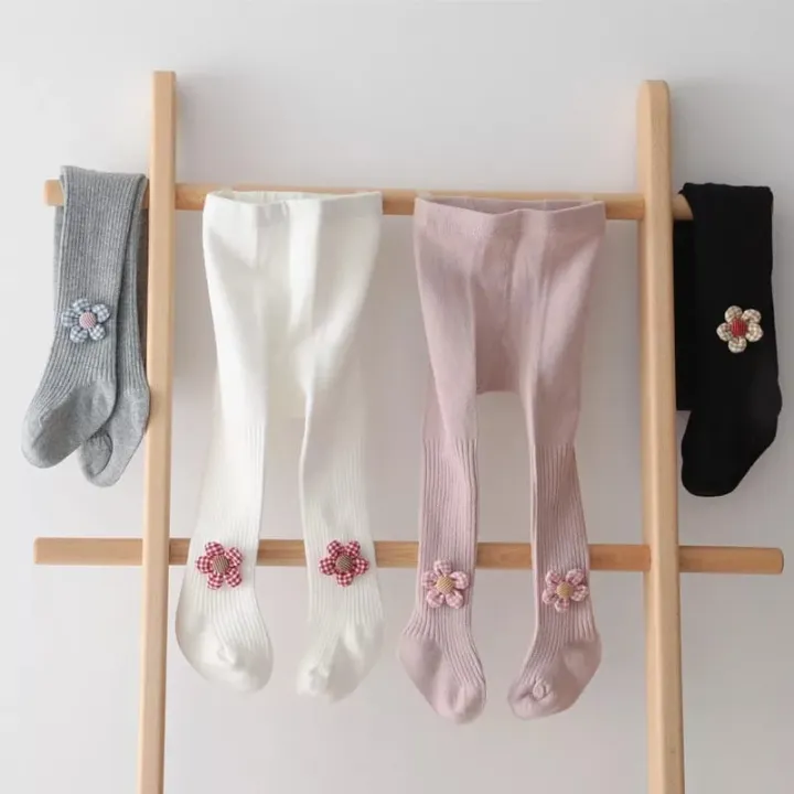 Kids%20Stockings%20(Full%20Stocking%20with%20Socks)%20-%20Image%203